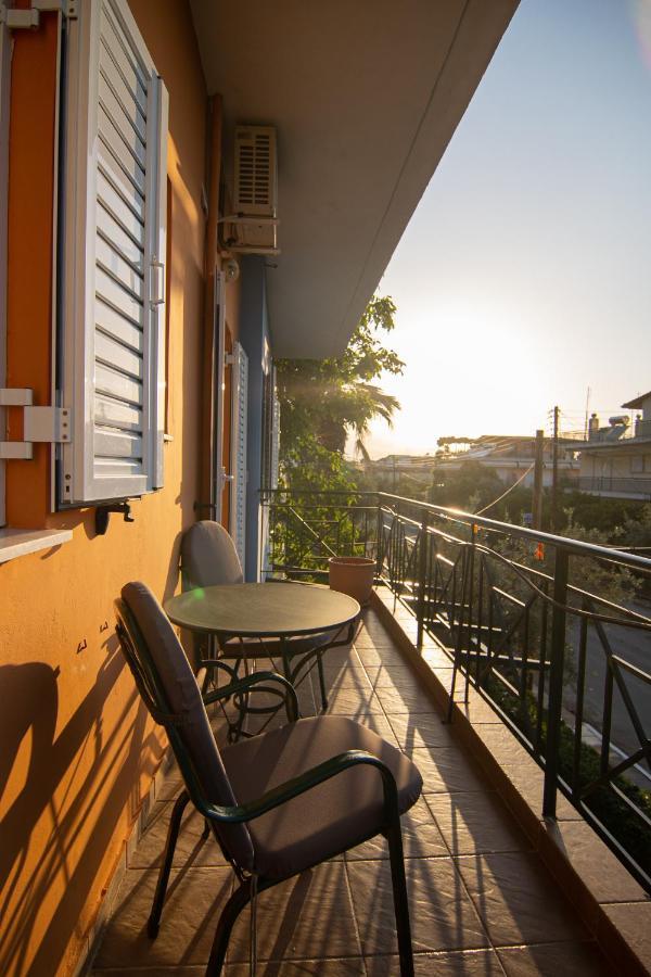 Tsertos Apartments Kamena Vourla Exterior foto